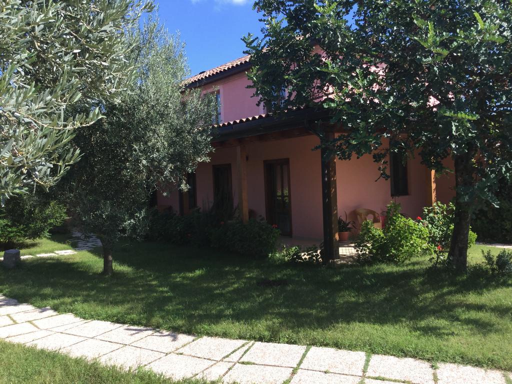 La Corte Dei Rei Aparthotel Castiadas Exterior foto